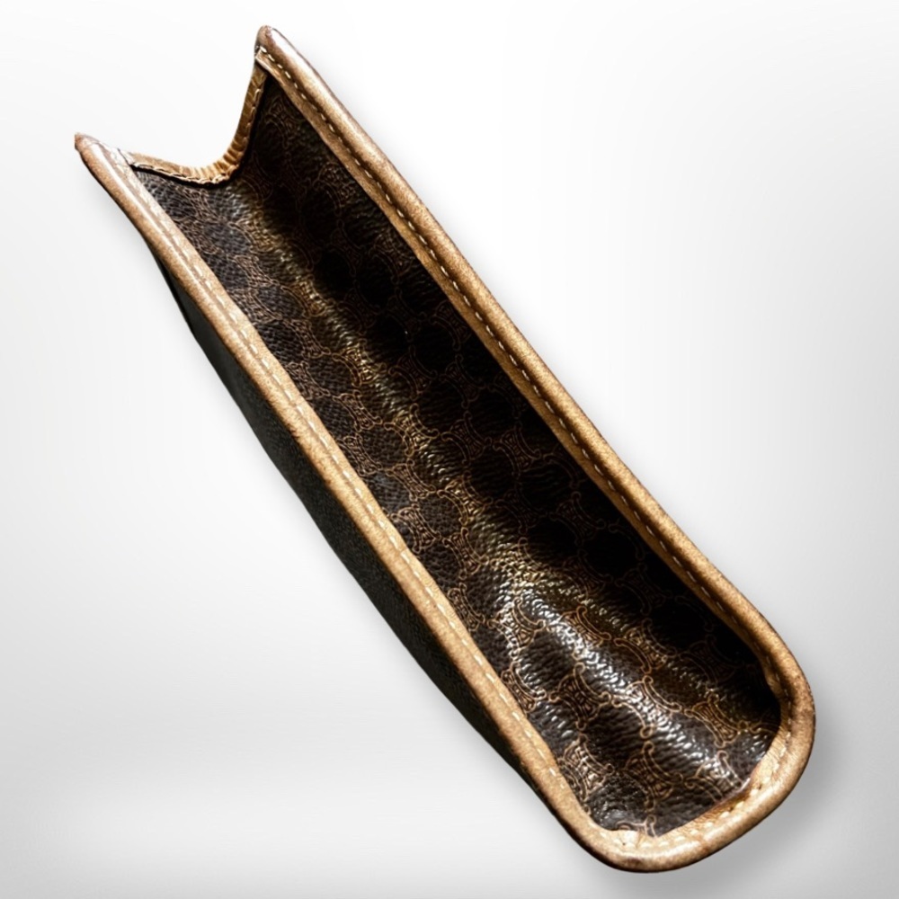 Celine Brown Triomphe PVC and Calfskin Leather Clutch - Picture 3 of 9